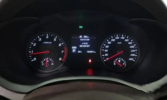 Kia Stinger 2.0T 2WD ОЧАКВАН ВНОС ВИДЕО  - изображение 8
