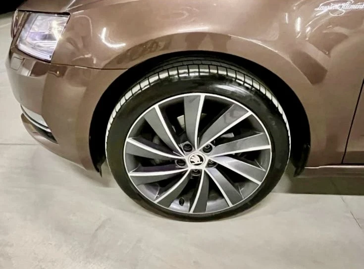 Skoda Octavia 1.5 TSI ACT DSG Laurin&Klement, снимка 5 - Автомобили и джипове - 52729756