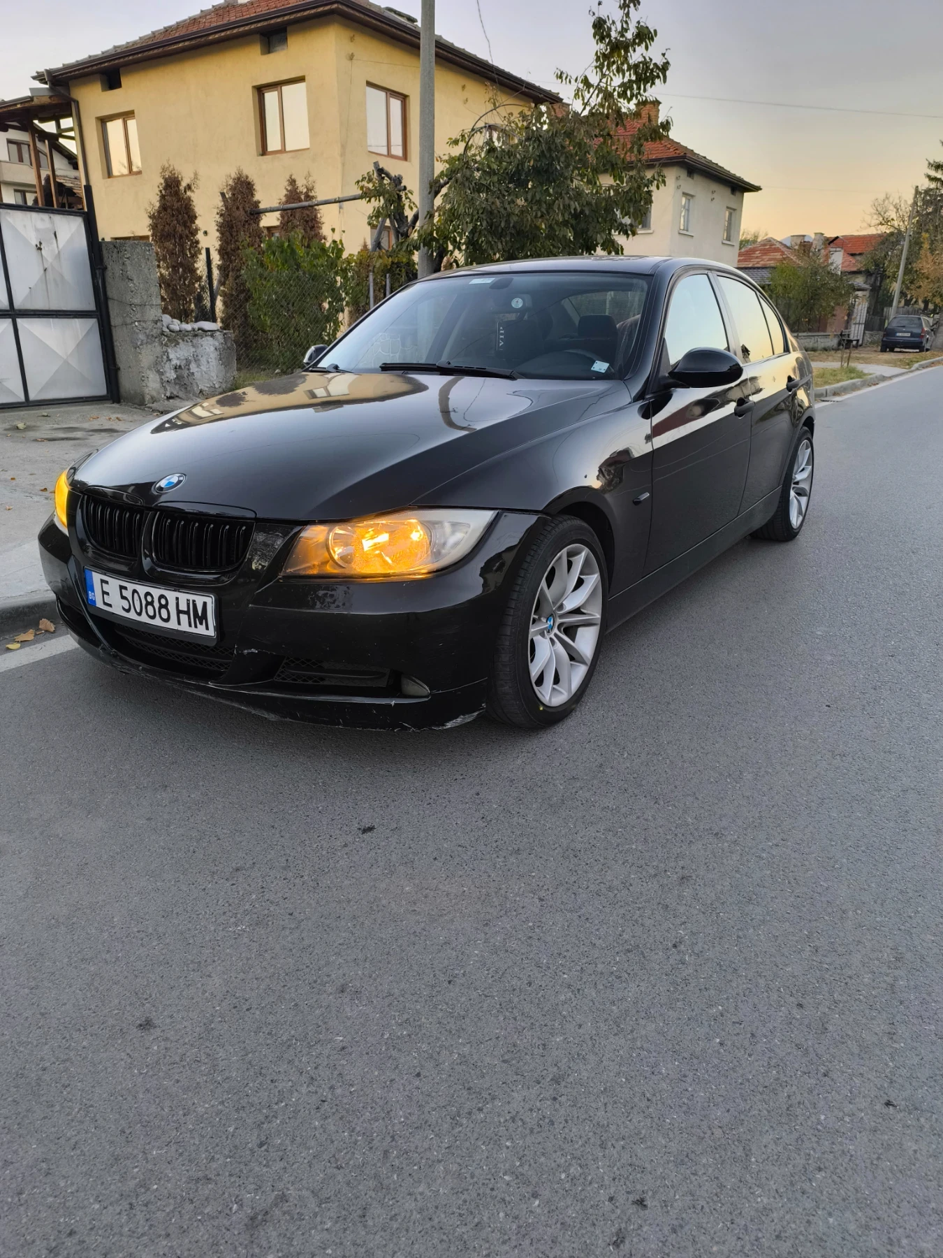 BMW 320 320d - изображение 2