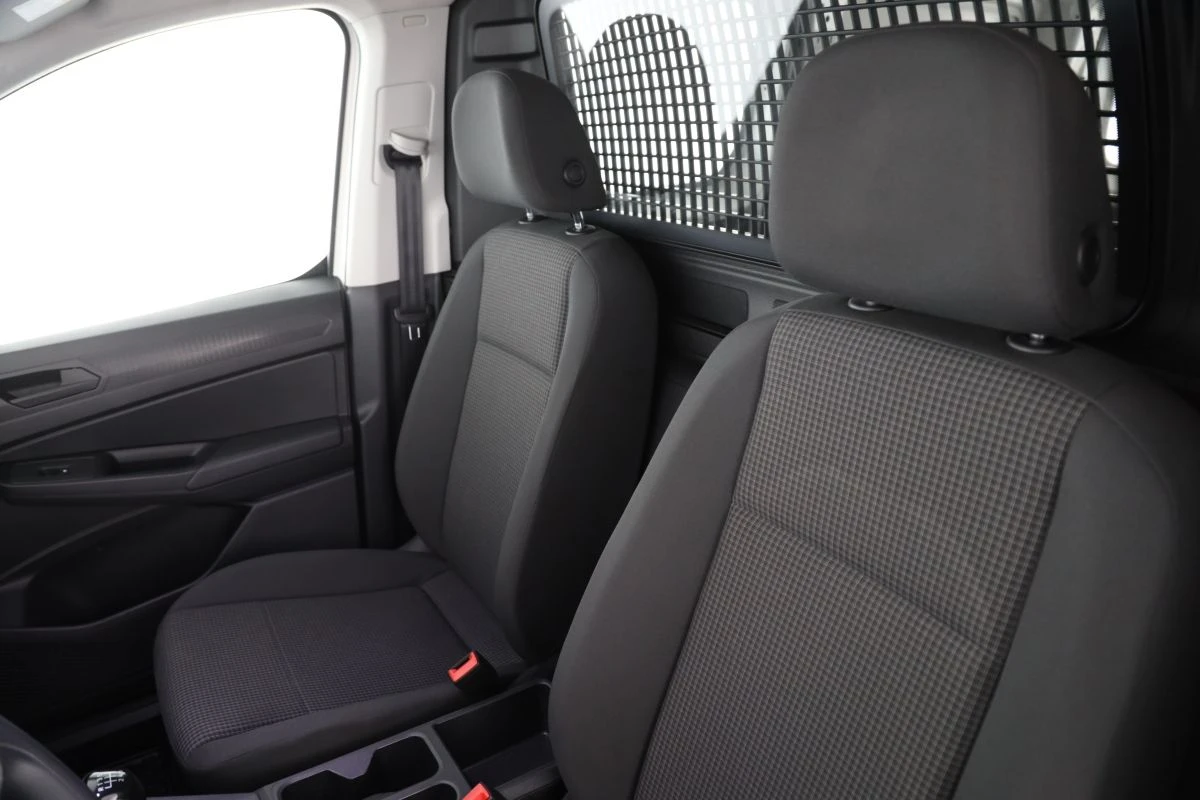 VW Caddy 2.0TDI Maxi Cargo* Klima* Tempomat* Unirent*  - изображение 8