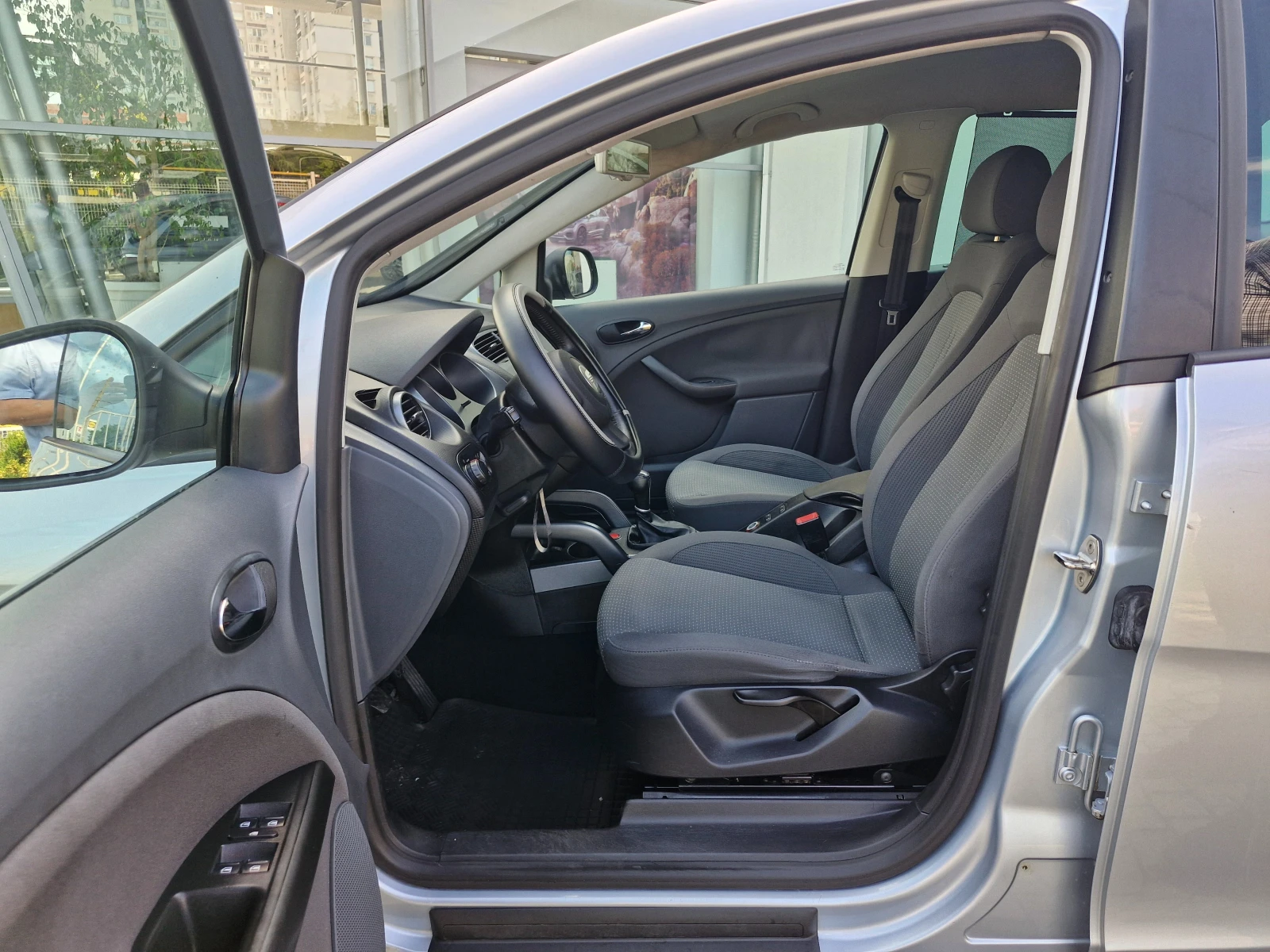 Seat Altea XL 2.0 TDI - изображение 9