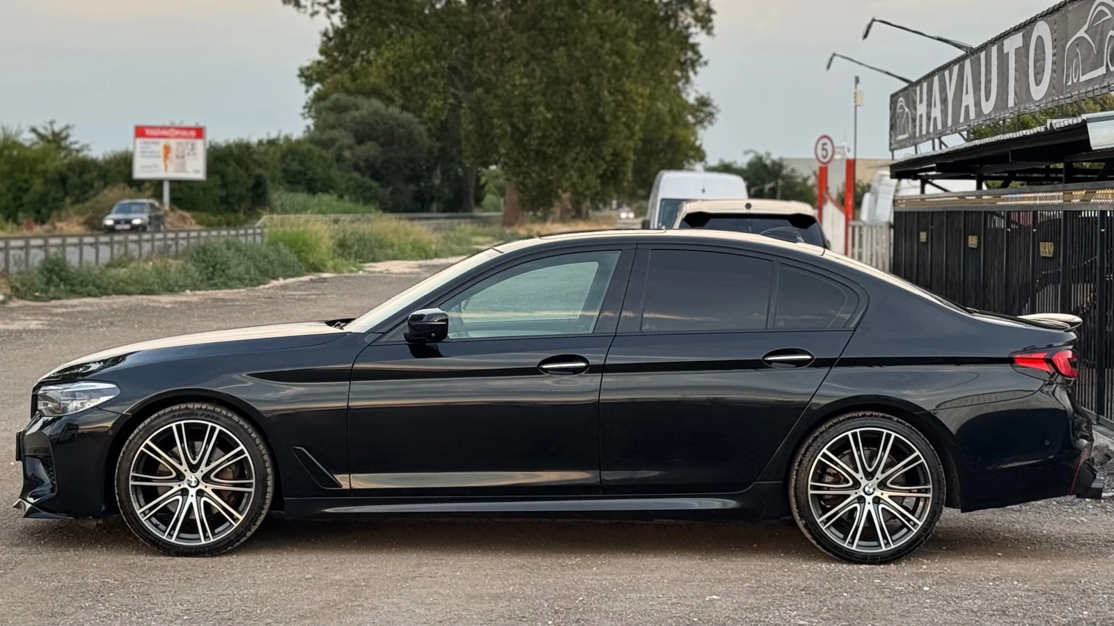 BMW 530 d= M-performance= Virtual Cockpit= Keyless= HUD= 3 - изображение 8