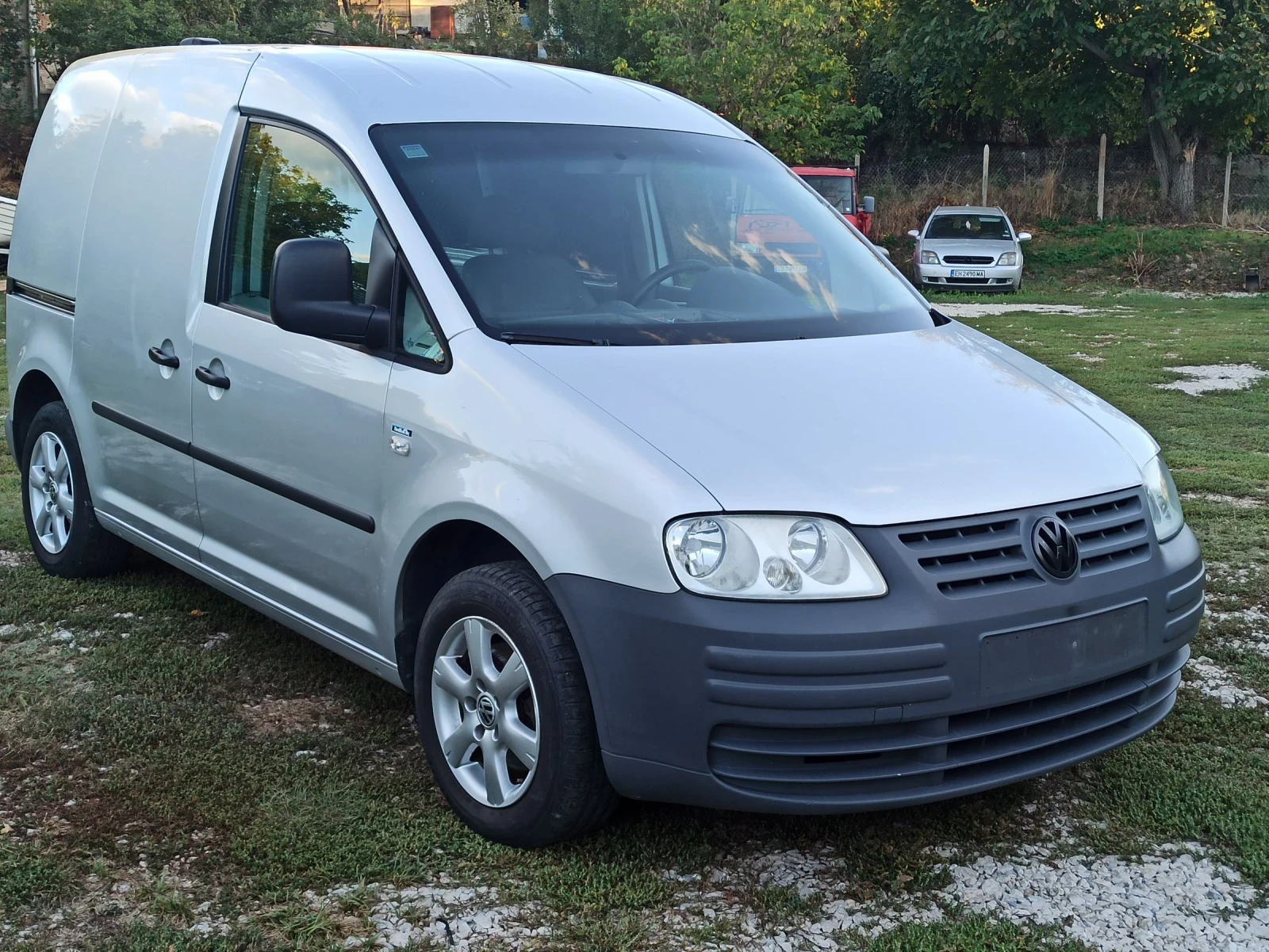 VW Caddy 1.9tdi/105кс./Климатик/ - изображение 2