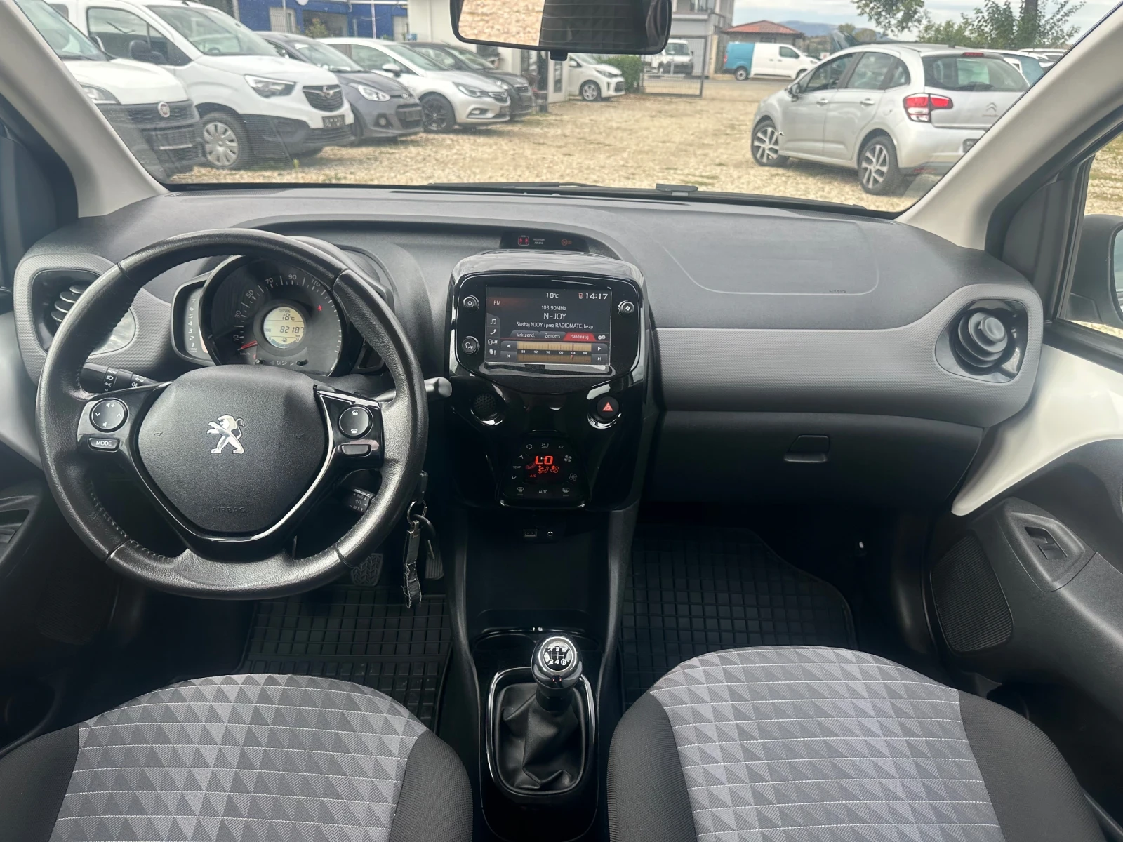 Peugeot 108 Allure - изображение 9