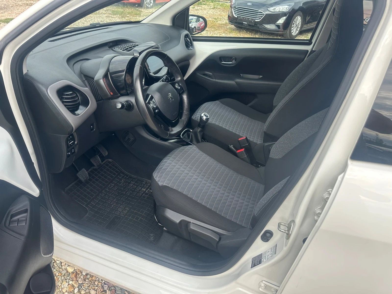 Peugeot 108 Allure - изображение 7