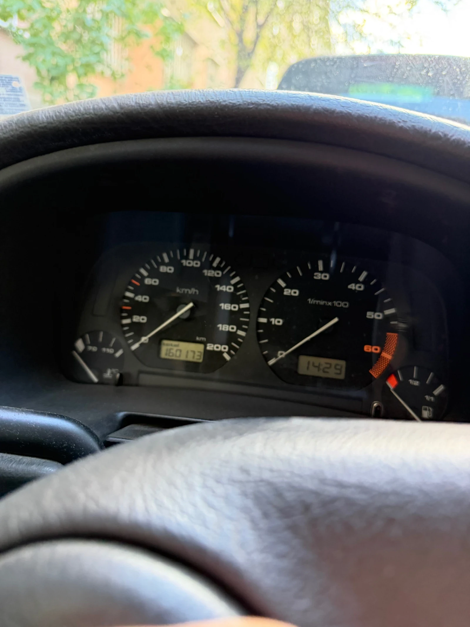 VW Polo 1.4 AEX  - изображение 6