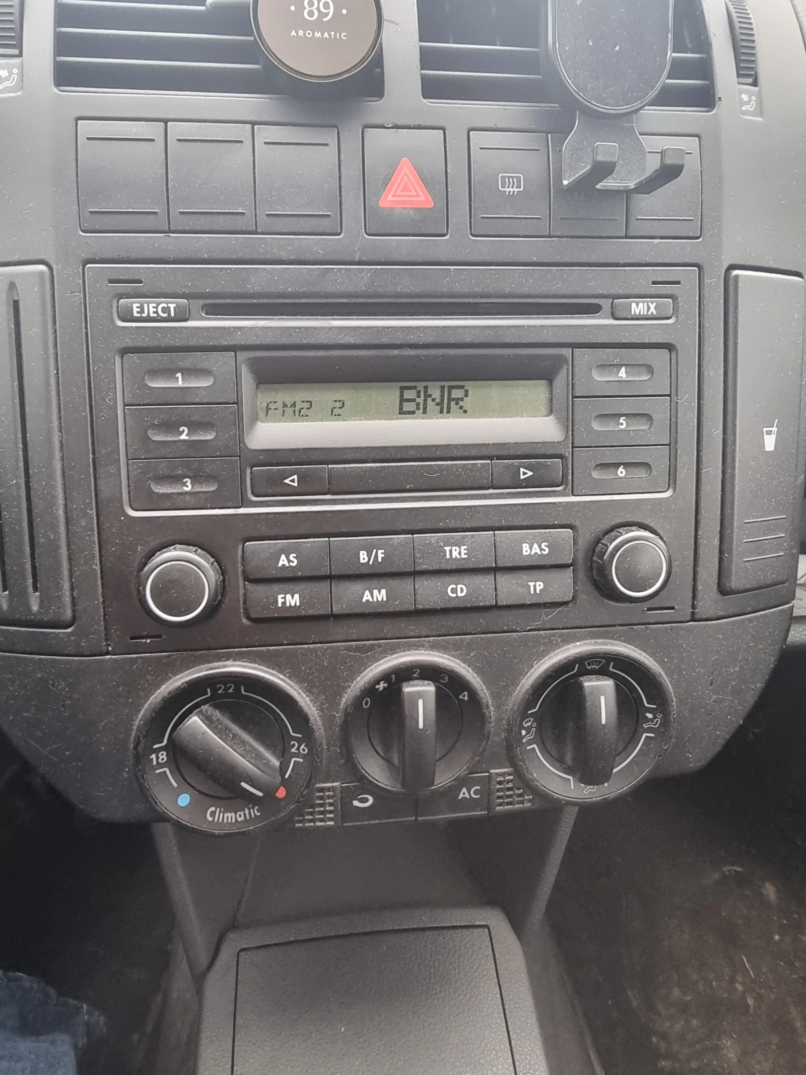 VW Polo 1.2i - изображение 7