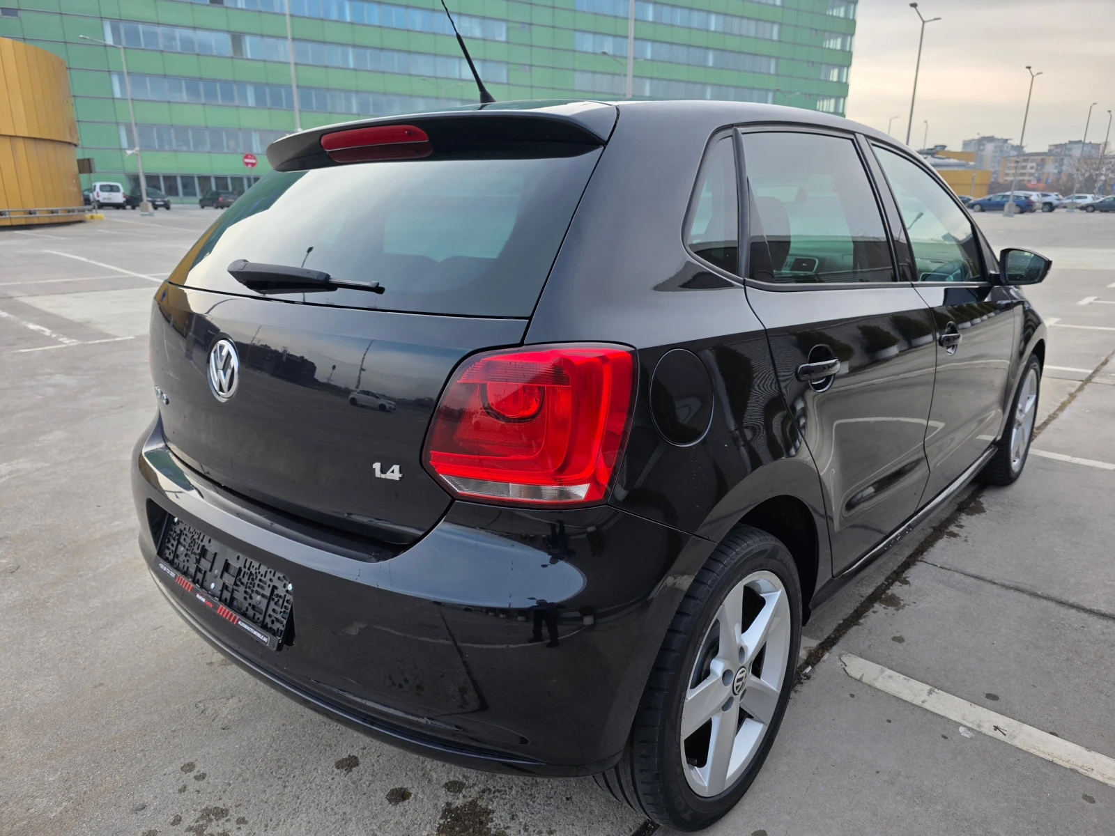 VW Polo V-1.4-85 hp - изображение 5