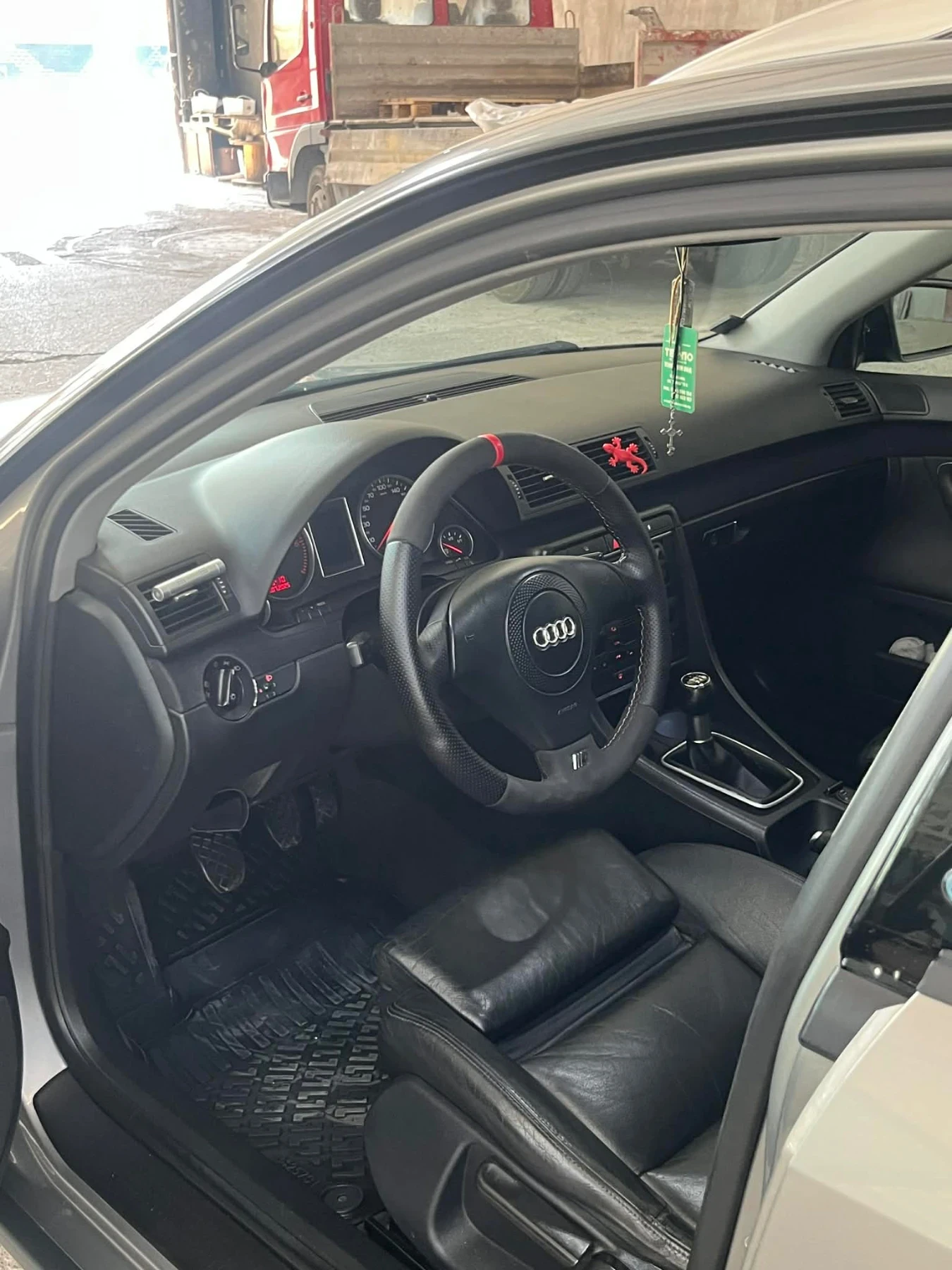 Audi A4 B6, 1.9TDI, 131к.с, снимка 7 - Автомобили и джипове - 53968741