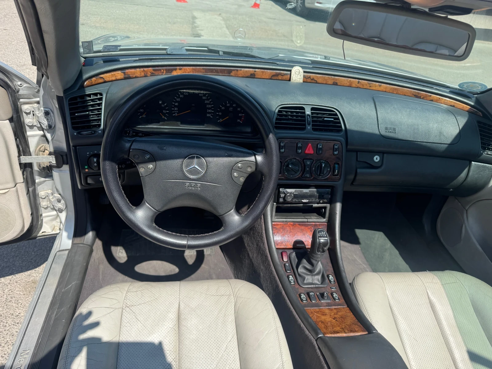 Mercedes-Benz CLK 200 Kompresor, снимка 7 - Автомобили и джипове - 54665405