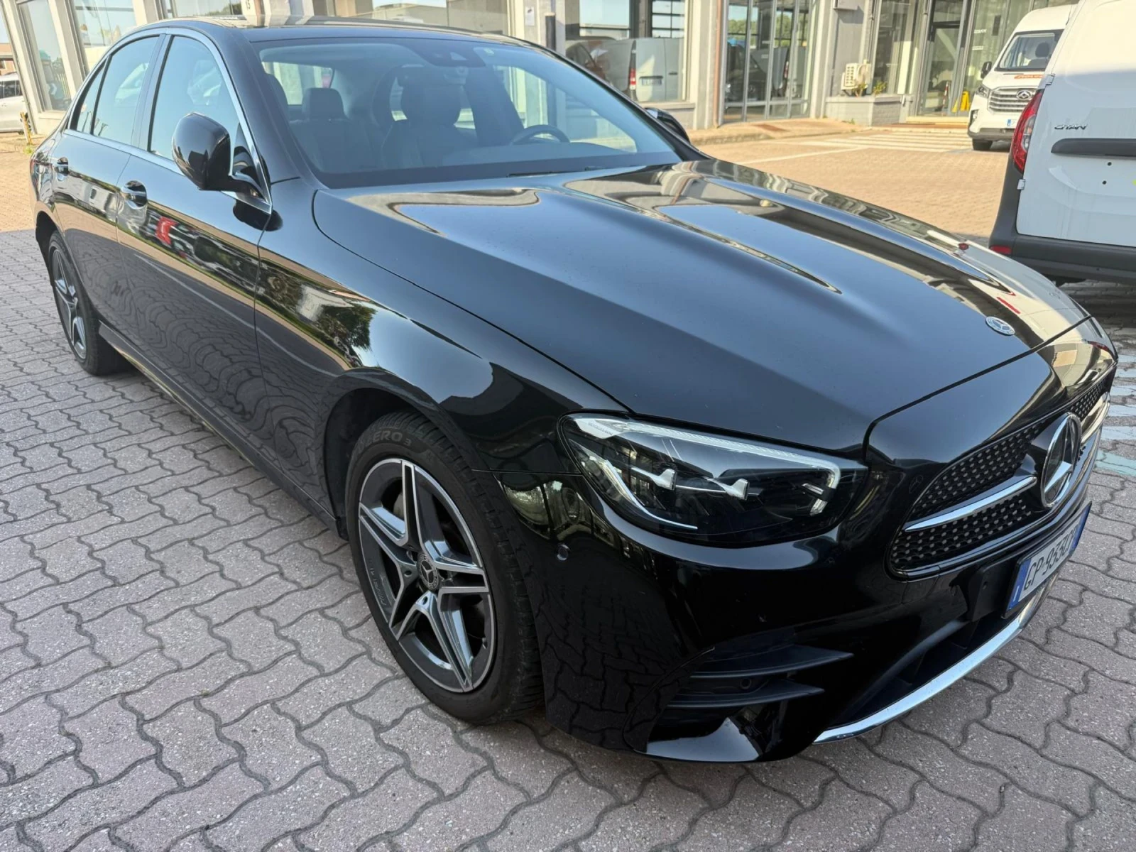 Mercedes-Benz E 300 DE 4-matic