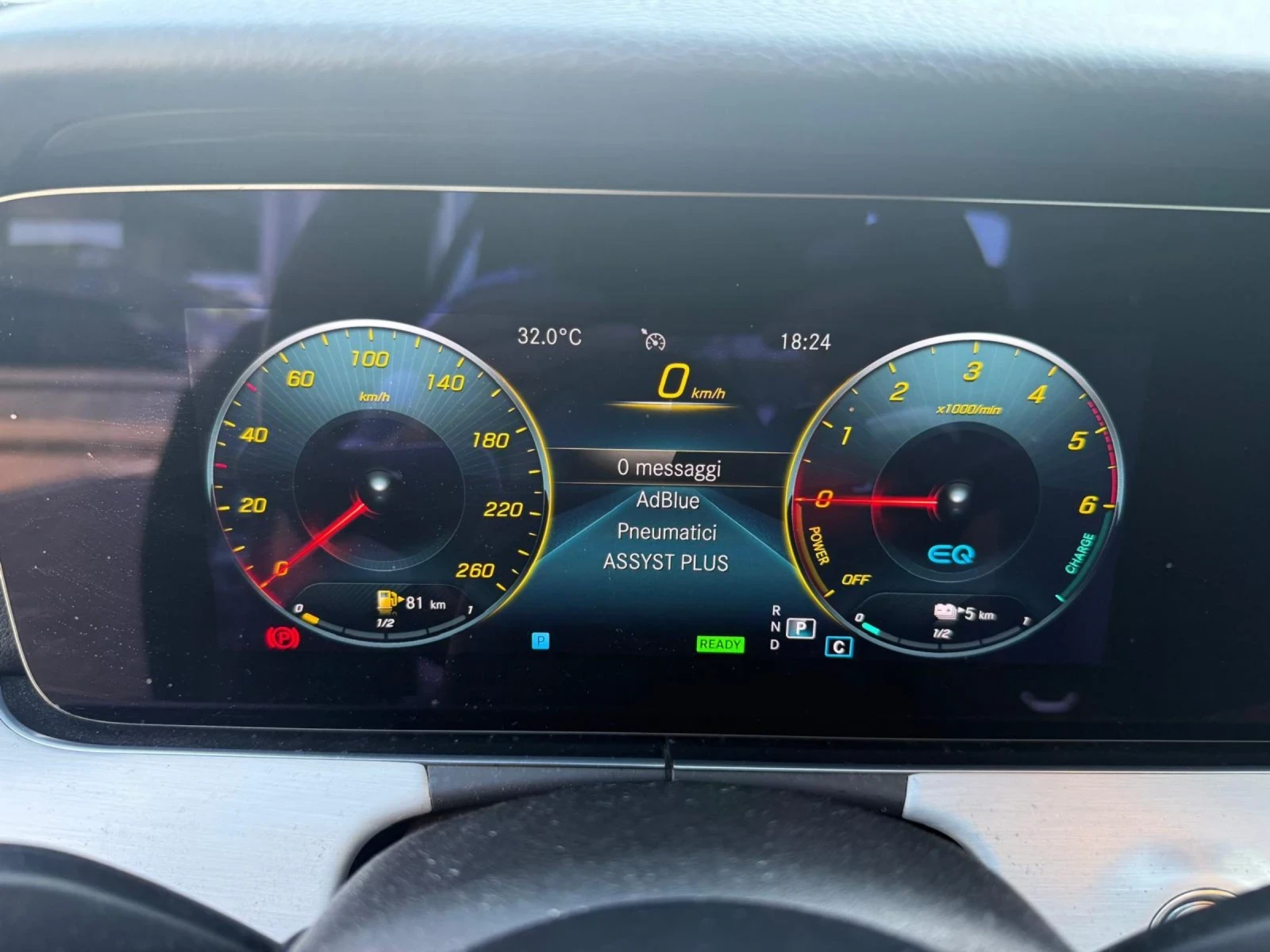 Mercedes-Benz E 300 DE 4-matic, снимка 8 - Автомобили и джипове - 54674075