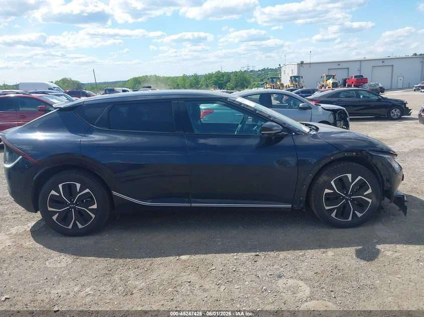 Kia EV6 Wind, снимка 13 - Автомобили и джипове - 55004625