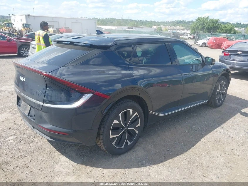 Kia EV6 Wind, снимка 4 - Автомобили и джипове - 55004625
