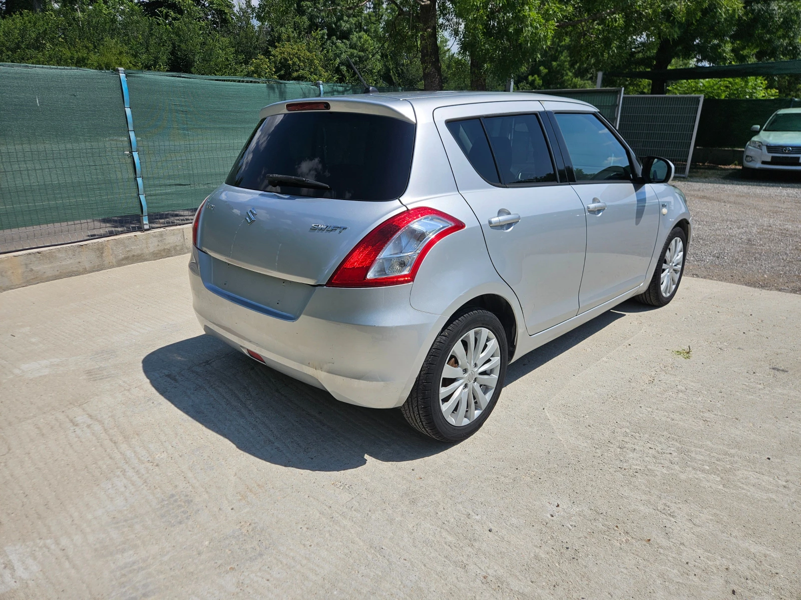 Suzuki Swift 1.3d | Mobile.bg � ����������� 3