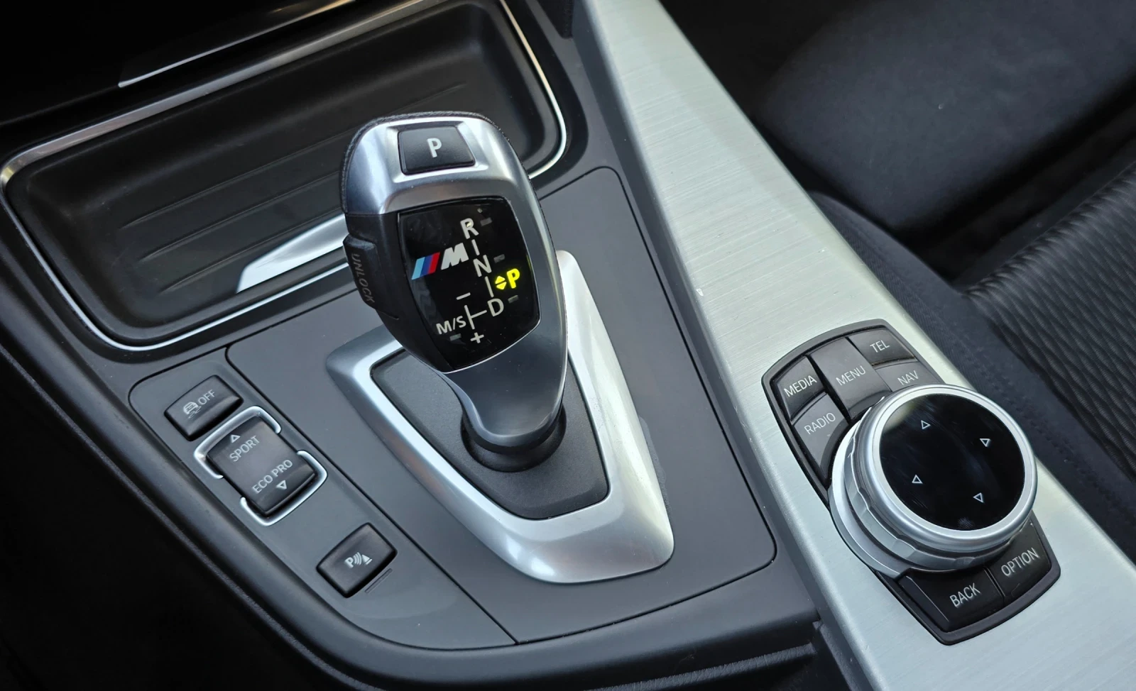 BMW 330 3.0d 258к.с., снимка 10 - Автомобили и джипове - 55493178