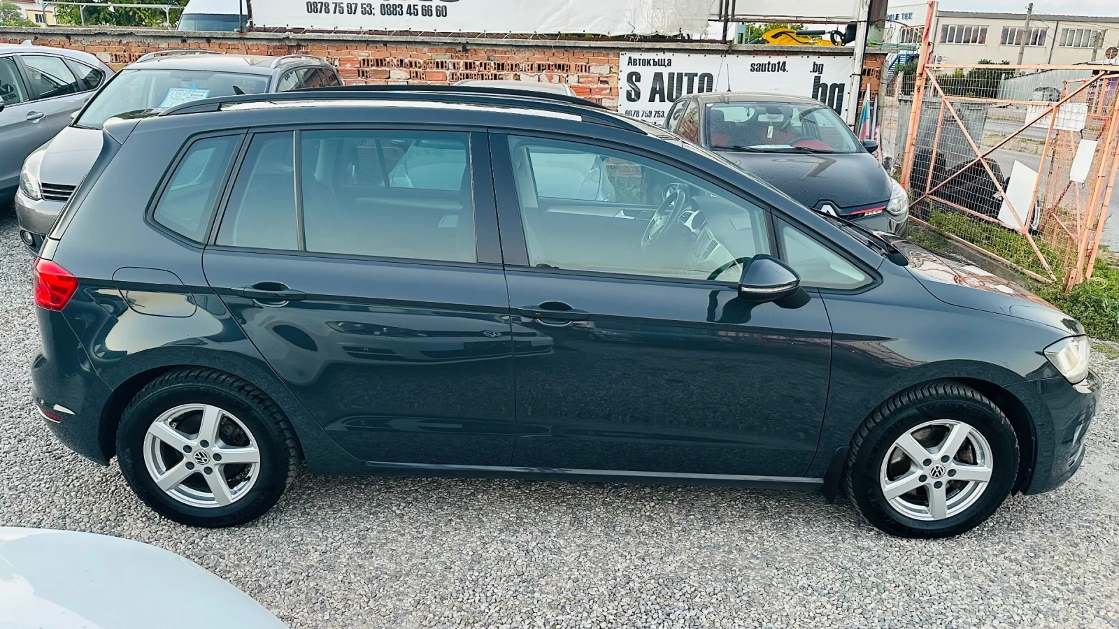 VW Sportsvan 1.6TDI, снимка 3 - Автомобили и джипове - 55620819