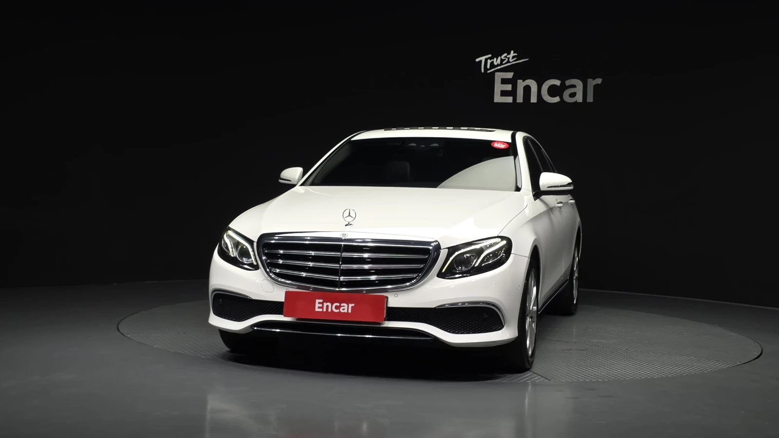 Mercedes-Benz E 220 ЕЛ. БАГАЖНИК* BLIND SPOT* HUD* ЛЮК* КРАЙНА ЦЕНА, снимка 3 - Автомобили и джипове - 55982756