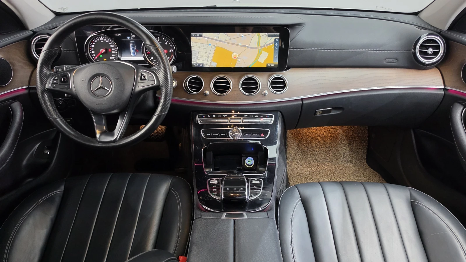 Mercedes-Benz E 220 BLIND SPOT* HUD* ПОДГРЕВ ВОЛАН* ЛЮК* КРАЙНА ЦЕНА, снимка 7 - Автомобили и джипове - 55982756