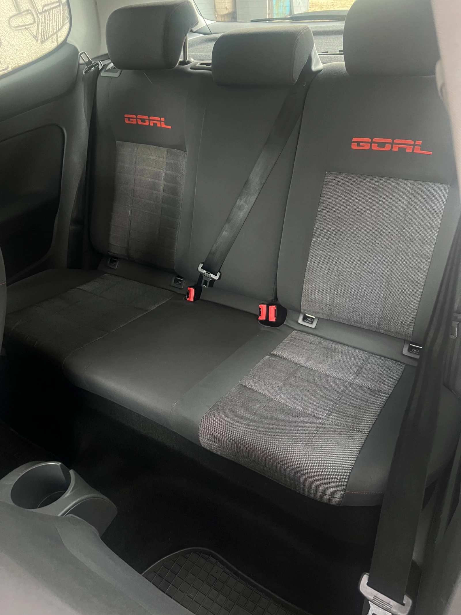 VW Golf, снимка 11 - Автомобили и джипове - 56103130