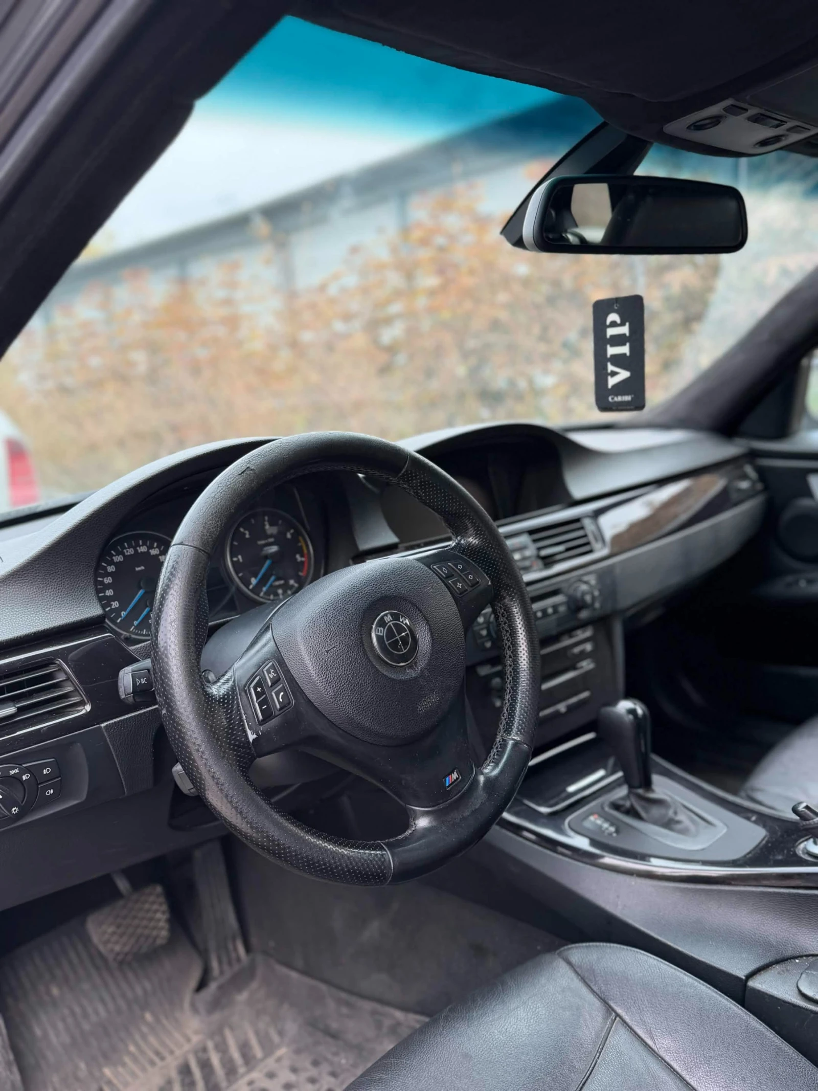 BMW 330, снимка 6 - Автомобили и джипове - 56226763
