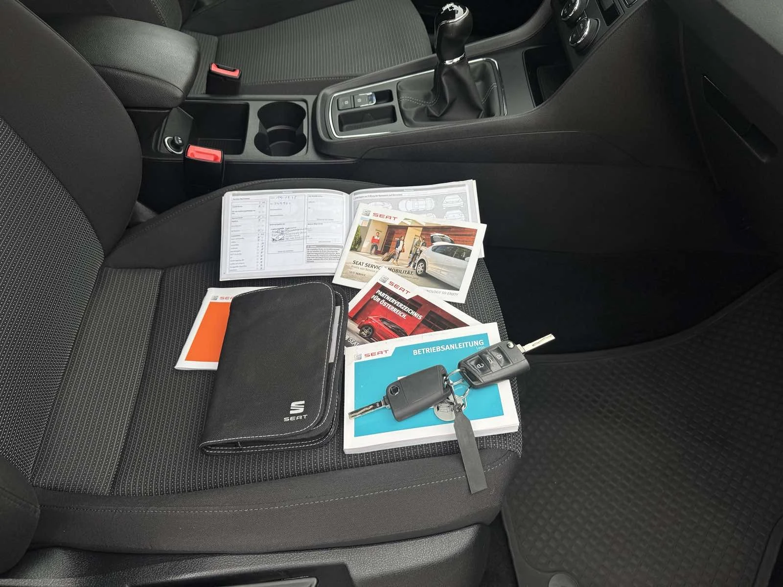 Seat Leon Benzin* Face* CarPlay* FULLED, снимка 15 - Автомобили и джипове - 56735028