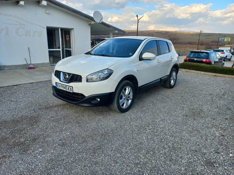 Nissan Qashqai 1.6 TDCI, снимка 2 - Автомобили и джипове - 46356929