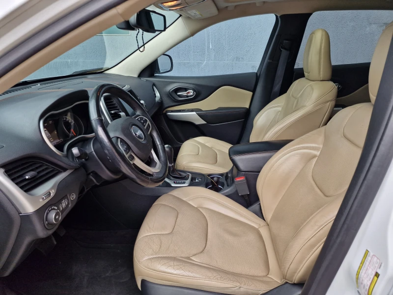 Jeep Cherokee 3.2 Limited 4X4 AUT, снимка 12 - Автомобили и джипове - 51103170