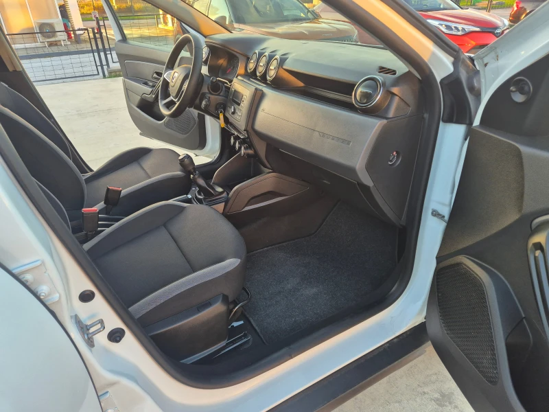 Dacia Duster  N1 4x4 M/T1.5 DCI , снимка 9 - Автомобили и джипове - 52002334