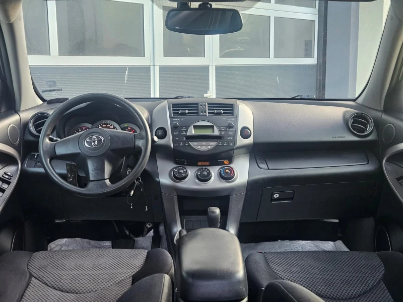 Toyota Rav4, снимка 11 - Автомобили и джипове - 53013722
