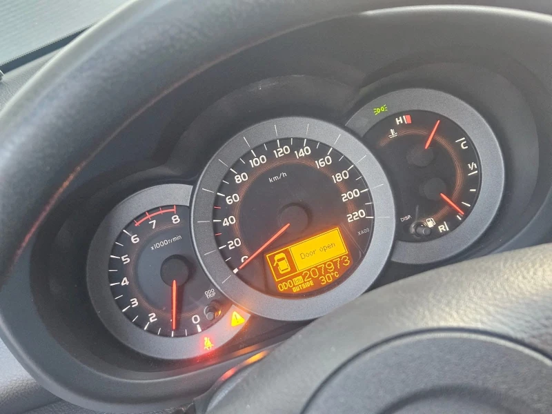 Toyota Rav4, снимка 12 - Автомобили и джипове - 53013722