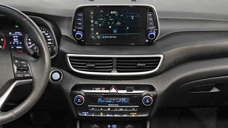 Hyundai Tucson 2.0CRDI/FACE/Пълна сервизна !!!, снимка 11 - Автомобили и джипове - 53429656