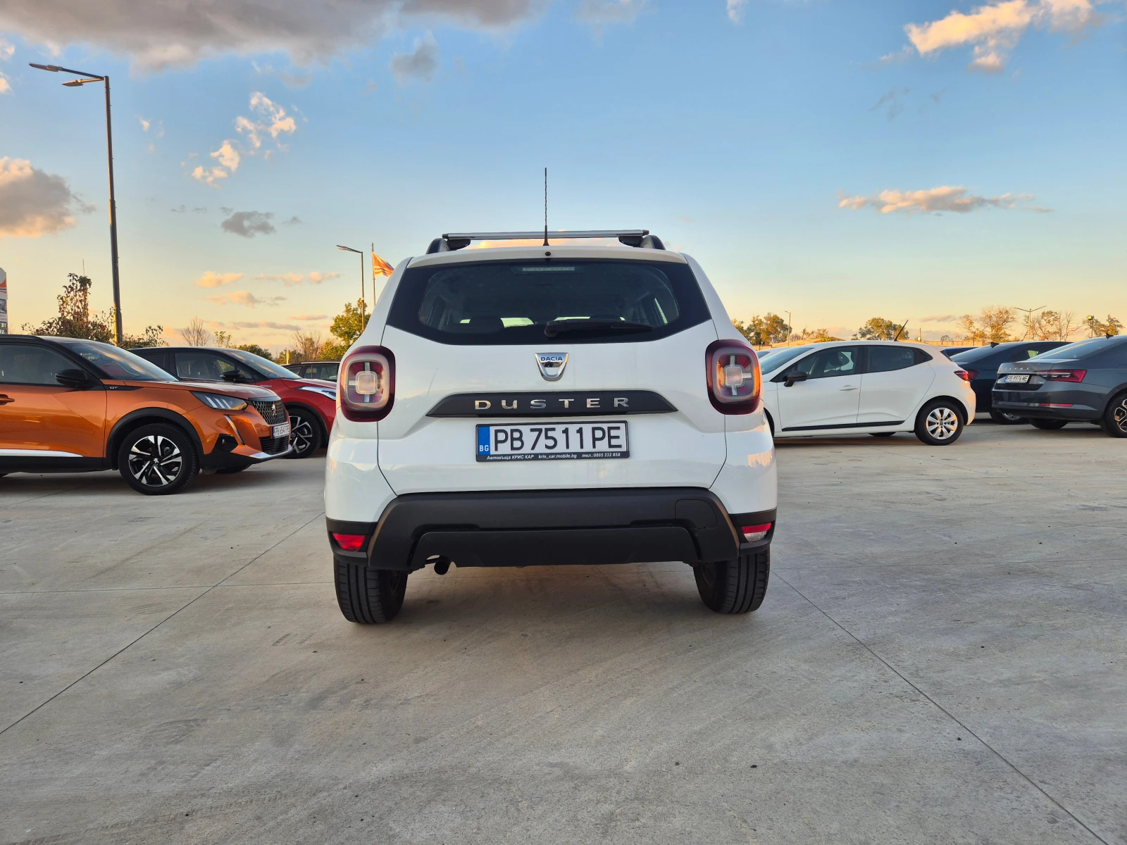 Dacia Duster  N1 4x4 M/T1.5 DCI  - изображение 4