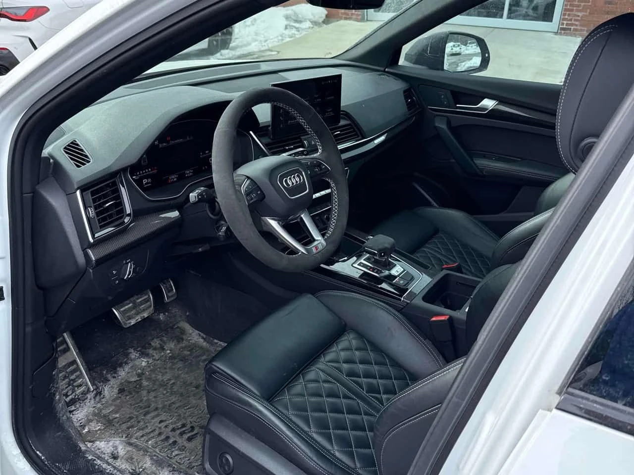 Audi SQ5 * Progressiv * CARFAX * БЕЗ ПЪРВОНАЧАЛНА ВНОСКА, снимка 5 - Автомобили и джипове - 53940772