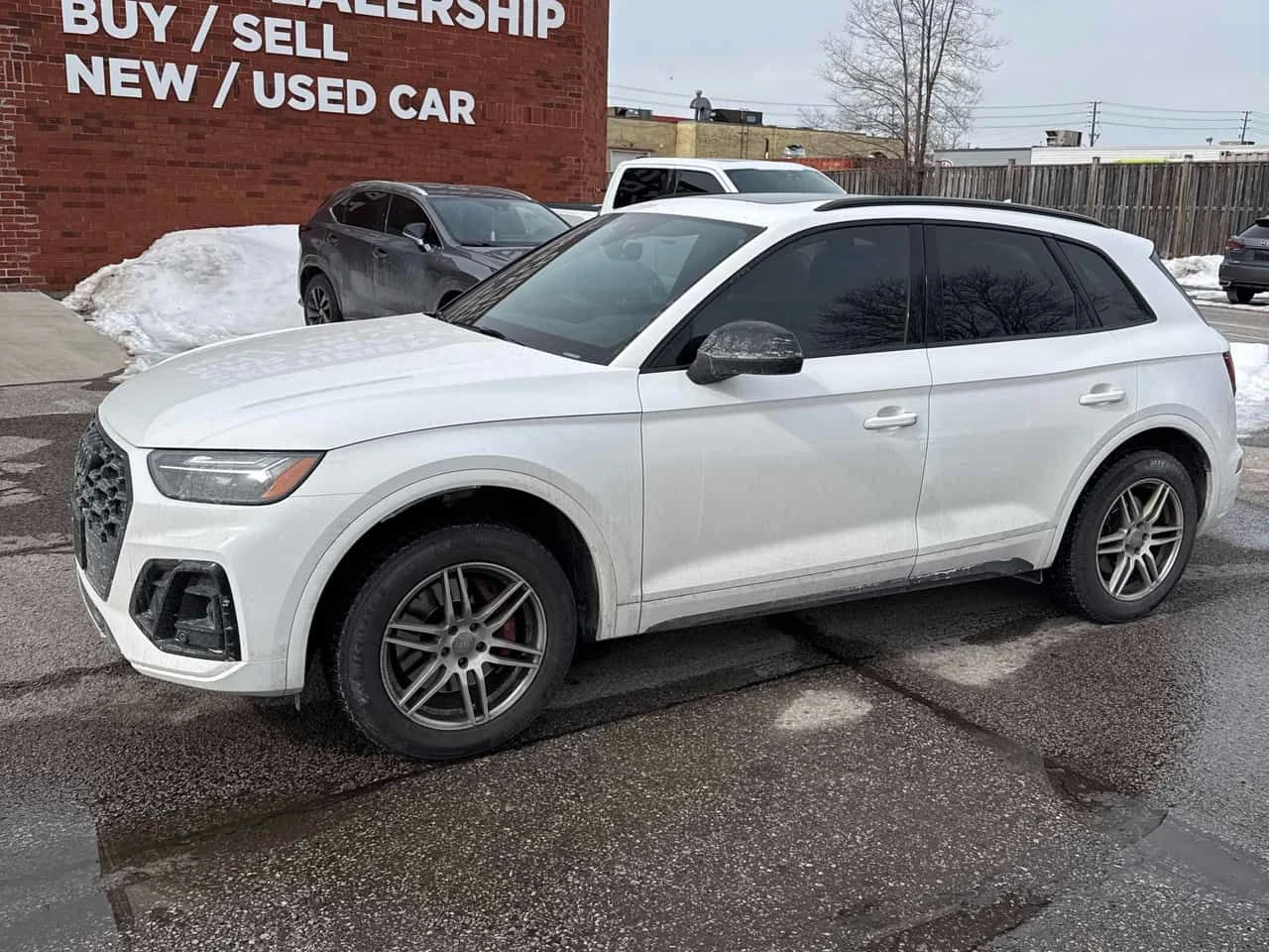 Audi SQ5 * Progressiv * CARFAX * БЕЗ ПЪРВОНАЧАЛНА ВНОСКА, снимка 2 - Автомобили и джипове - 53940772