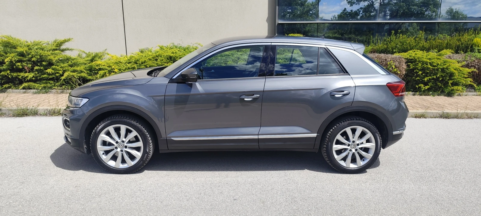 VW T-Roc 2.0TDI, 150k.c.4x4, NAVI, , снимка 2 - Автомобили и джипове - 54547316