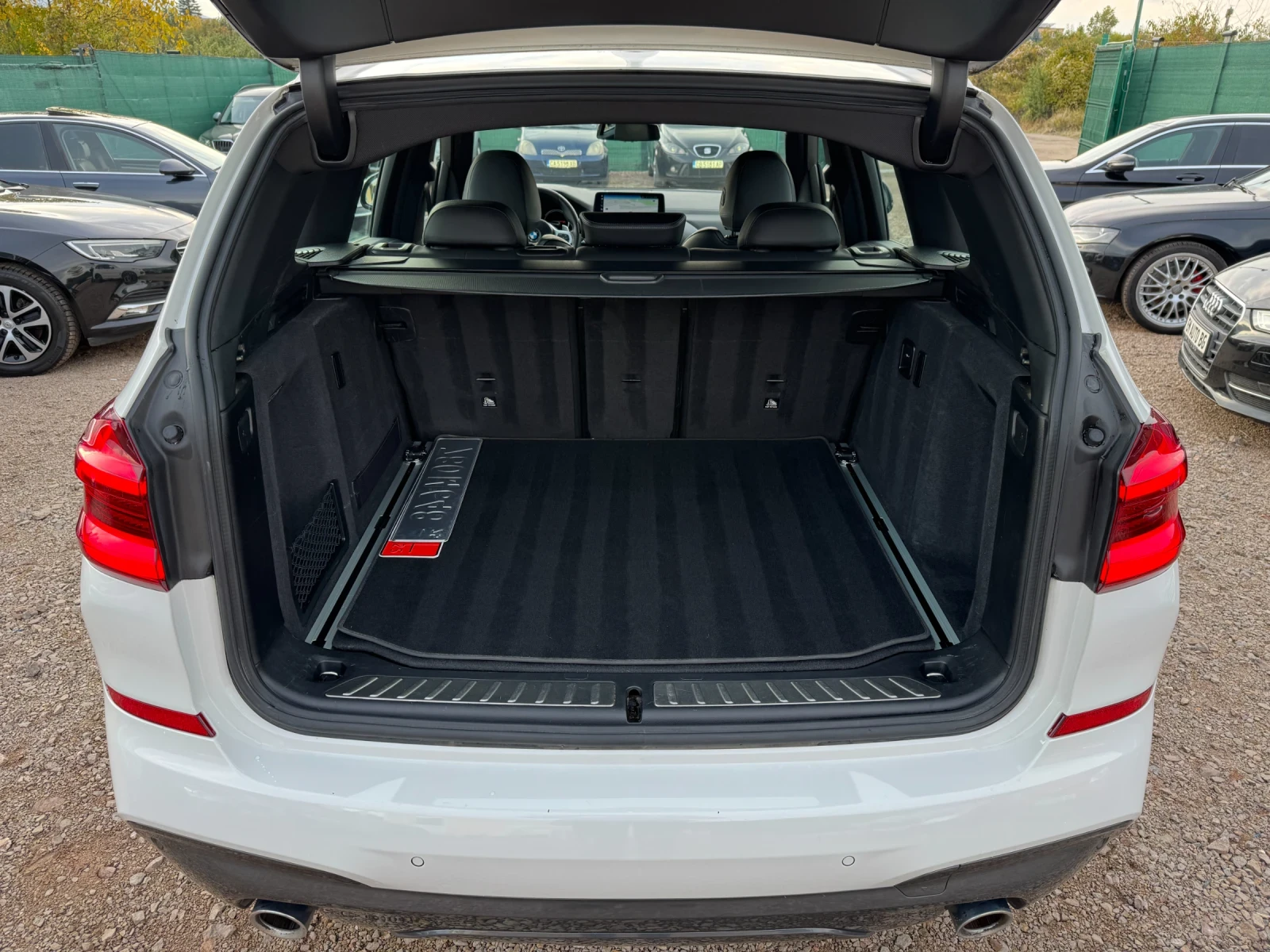 BMW X3 3.0d X-drive M-sport, снимка 17 - Автомобили и джипове - 54605408