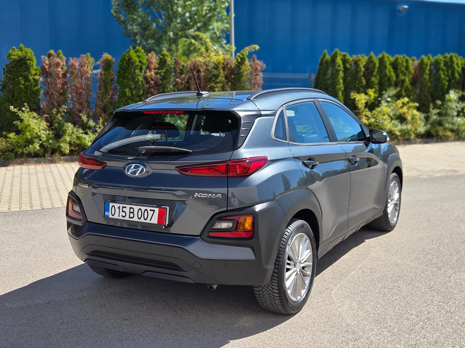 Hyundai Kona 1.6CRDi * Гаранция * УНИКАЛЕН* CARPLAY, снимка 4 - Автомобили и джипове - 55978047