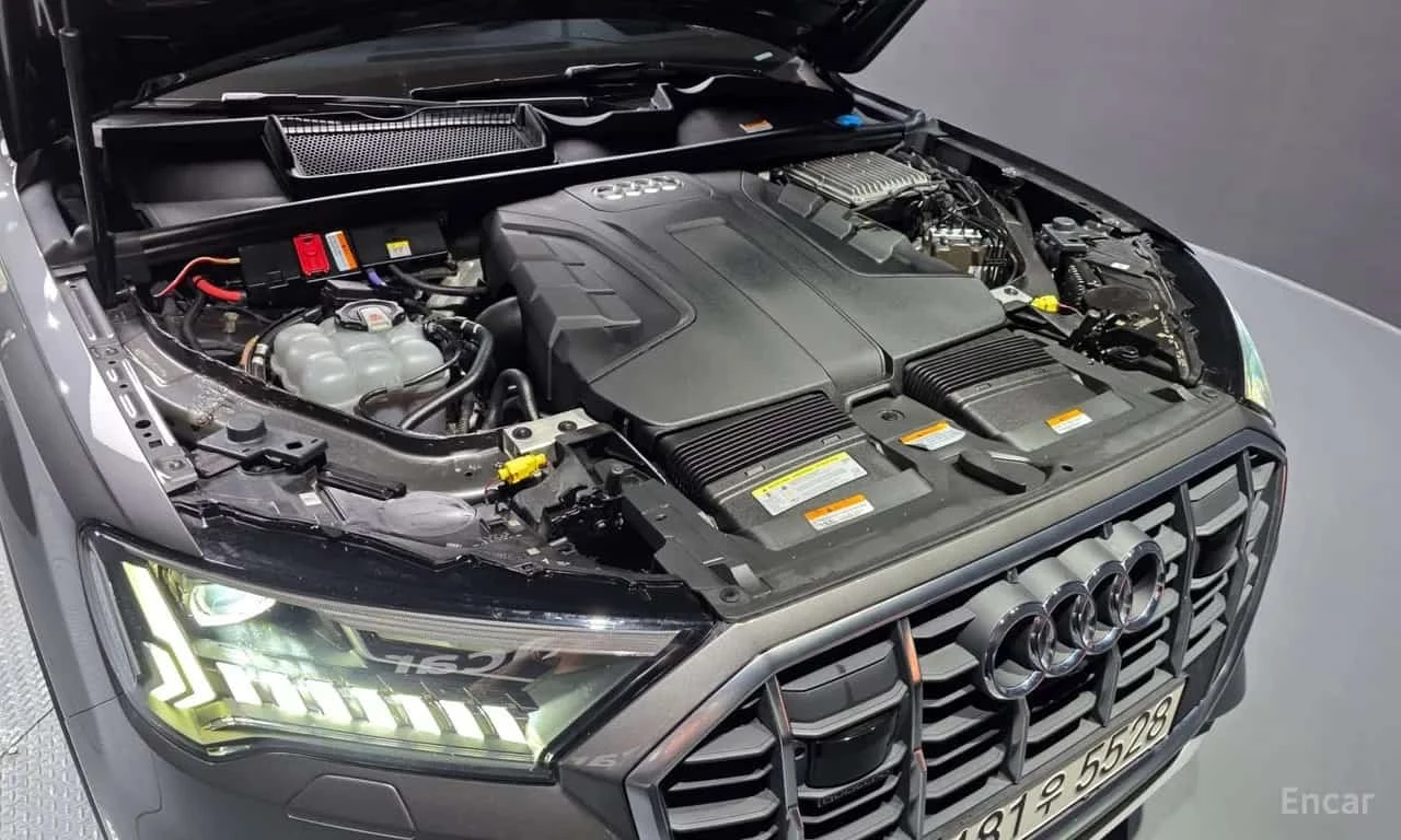 Audi Q7 * 45 TDI Quattro * Обдухване * 360 * Амбиент * , снимка 6 - Автомобили и джипове - 56235212