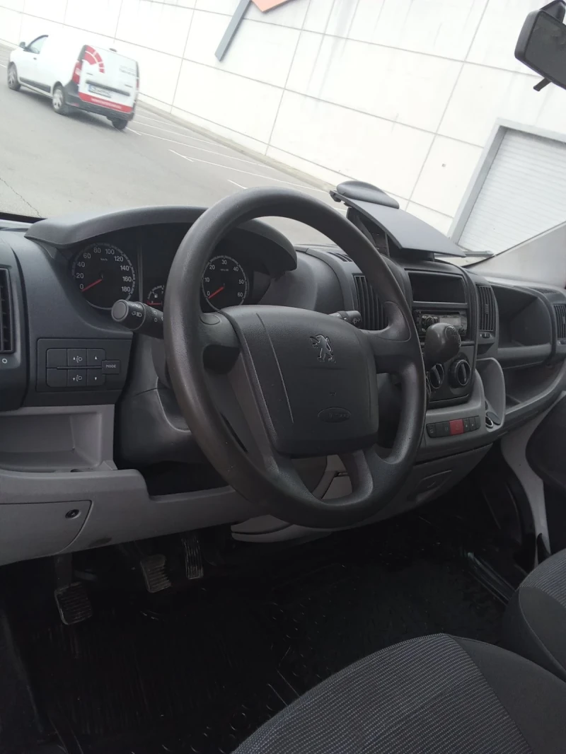 Peugeot Boxer Товарен, снимка 12 - Бусове и автобуси - 47995110