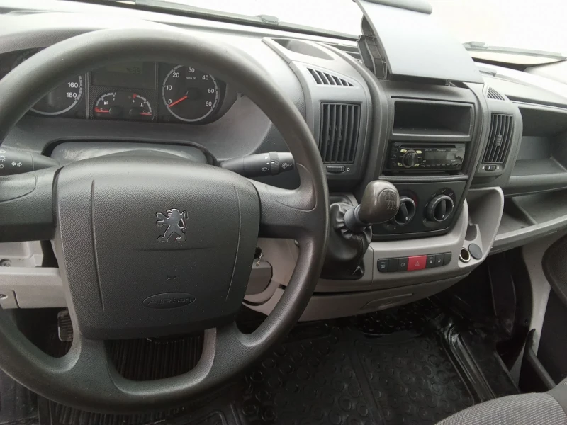 Peugeot Boxer Товарен, снимка 11 - Бусове и автобуси - 47995110