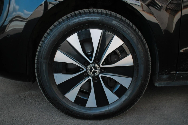 Mercedes-Benz V 250 d 4MATIC LONG CAMERA КОЖА  7-МЕСТА, снимка 5 - Бусове и автобуси - 53202283