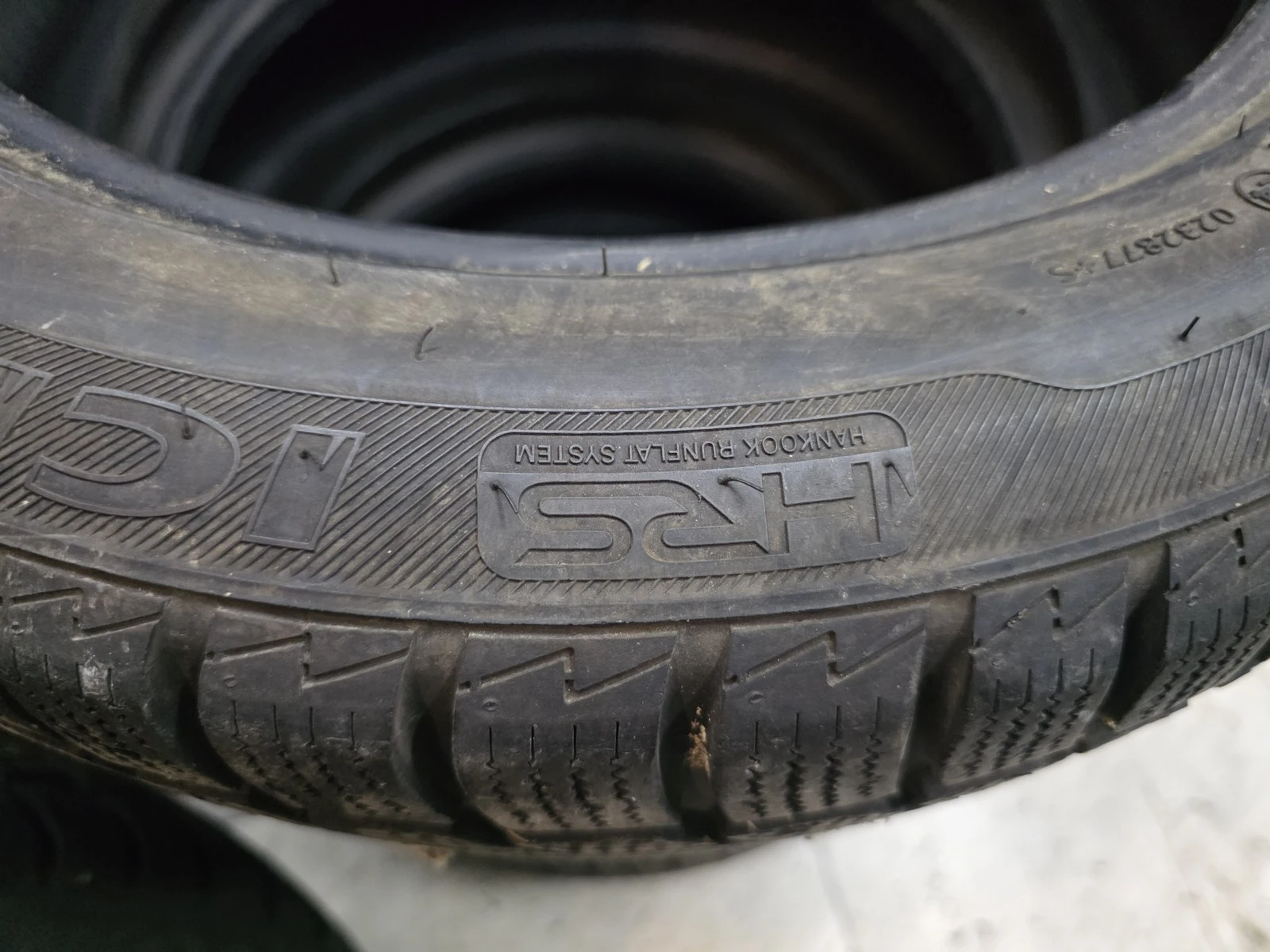 Гуми Зимни 195/55R16, снимка 10 - Гуми и джанти - 56725981