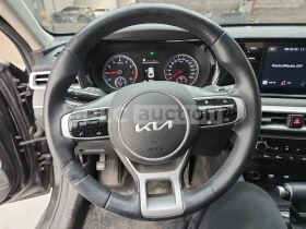 Kia K5, снимка 14