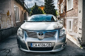 Toyota Avensis 2.2, снимка 1