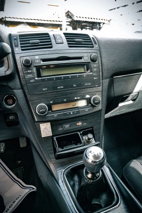 Toyota Avensis 2.2, снимка 15