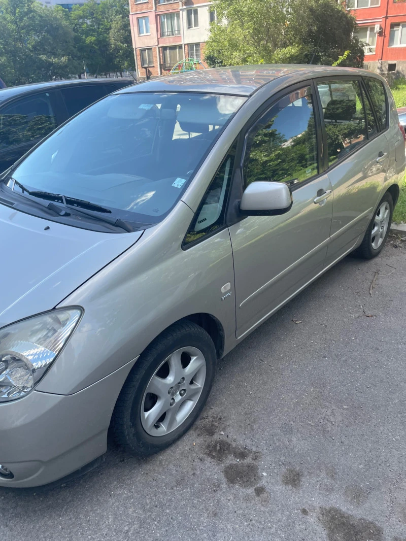 Toyota Verso, снимка 2 - Автомобили и джипове - 46519499