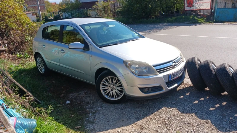 Opel Astra 1.6, снимка 12 - Автомобили и джипове - 47401260