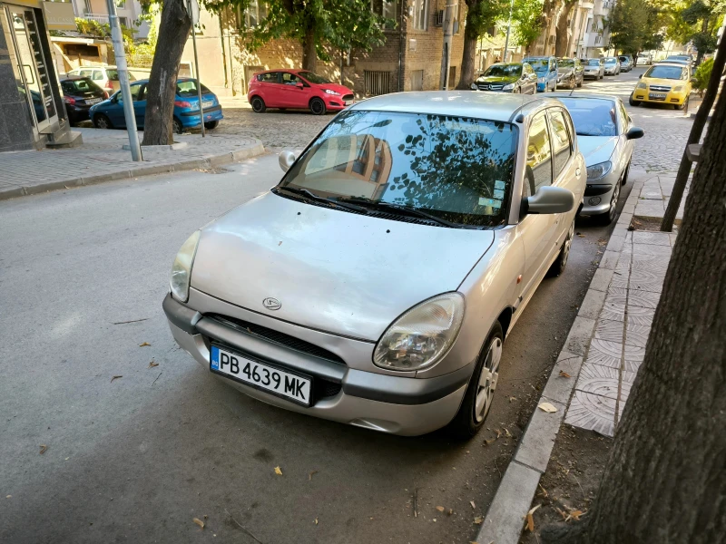 Daihatsu Sirion M1, снимка 1 - Автомобили и джипове - 47487629