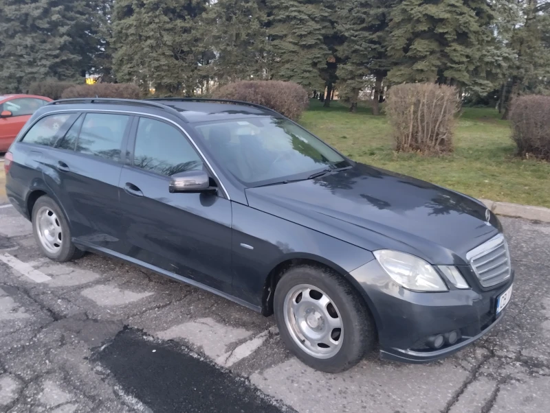 Mercedes-Benz E 200, снимка 3 - Автомобили и джипове - 48285925